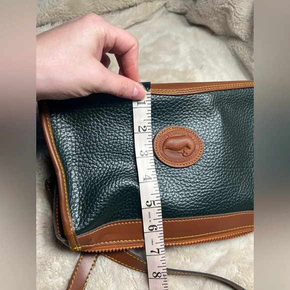 Dooney & Bourke crossbody. - Picture 7 of 10